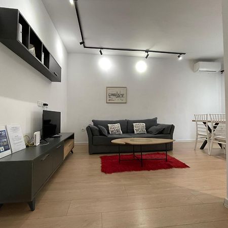 Downtown View Modern Apartment Τίρανα Εξωτερικό φωτογραφία